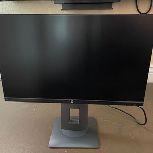 HP Swivel Tilt Computer Monitor